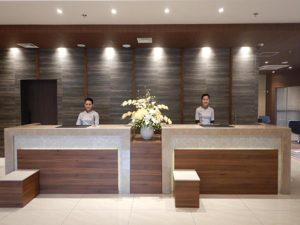 Wishton Hotel Янгон Экстерьер фото